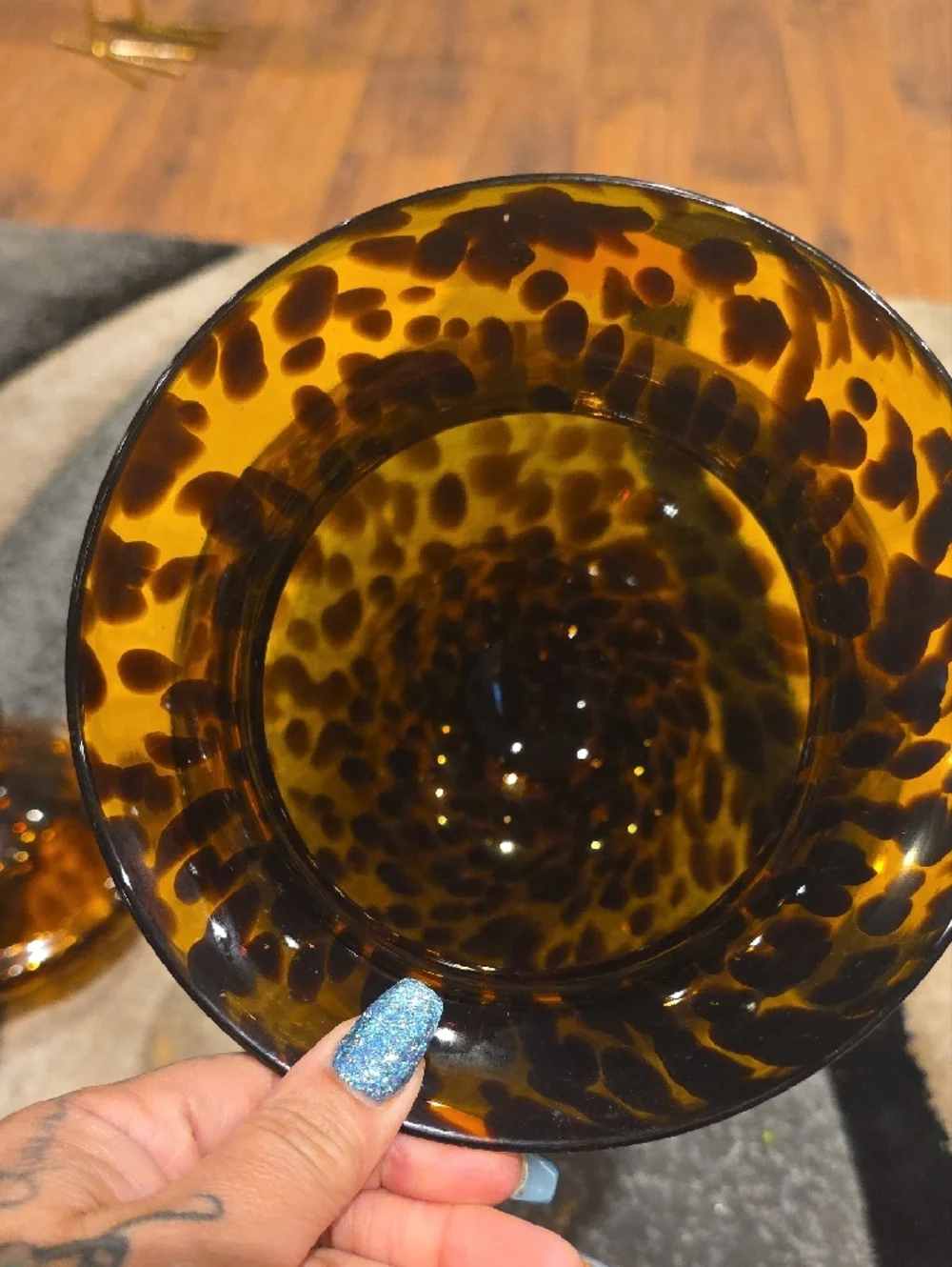 Vintage Amber and Dark Brown Tortoiseshell Glass Jar with Lid - Vintage - Picture 8 of 12